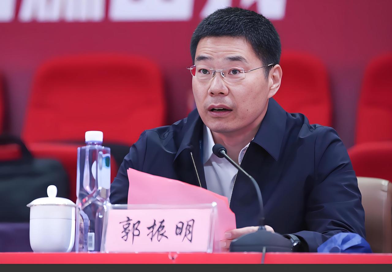 有消息说下赛季CBA每节10分钟，与国际篮联接轨。中国篮协的出发点应该是好的，