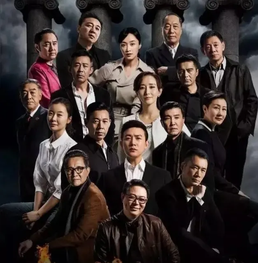 《人民的名义》既是成功的，也是失败的。成功在于它突破了以往反腐剧的尺度，敢于直面
