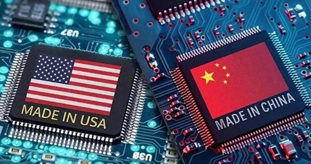 中美芯片大战，日本人突然发现了一个重大的秘密！美国靠着尖端芯片死磕中国，而中国呢