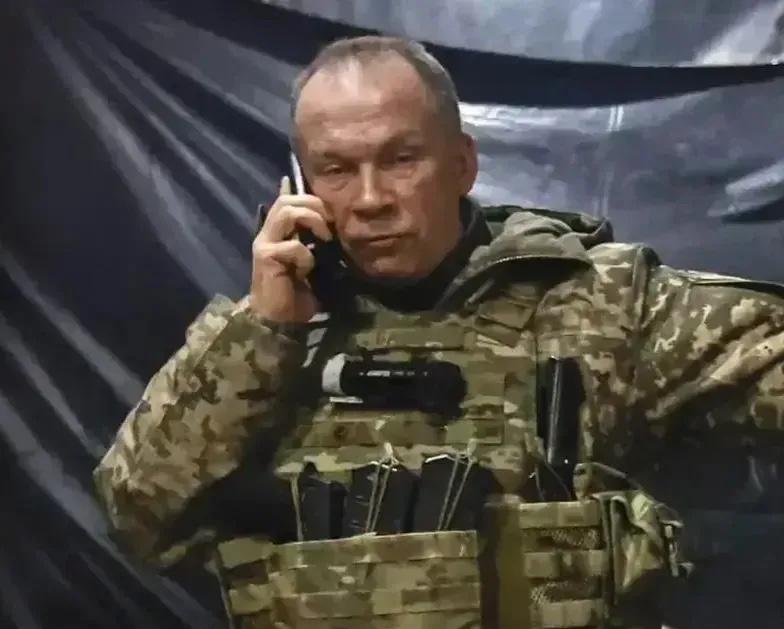 乌克兰成功保存实力。乌克兰武装部队总参谋部当地时间12月23日发表声明称，为