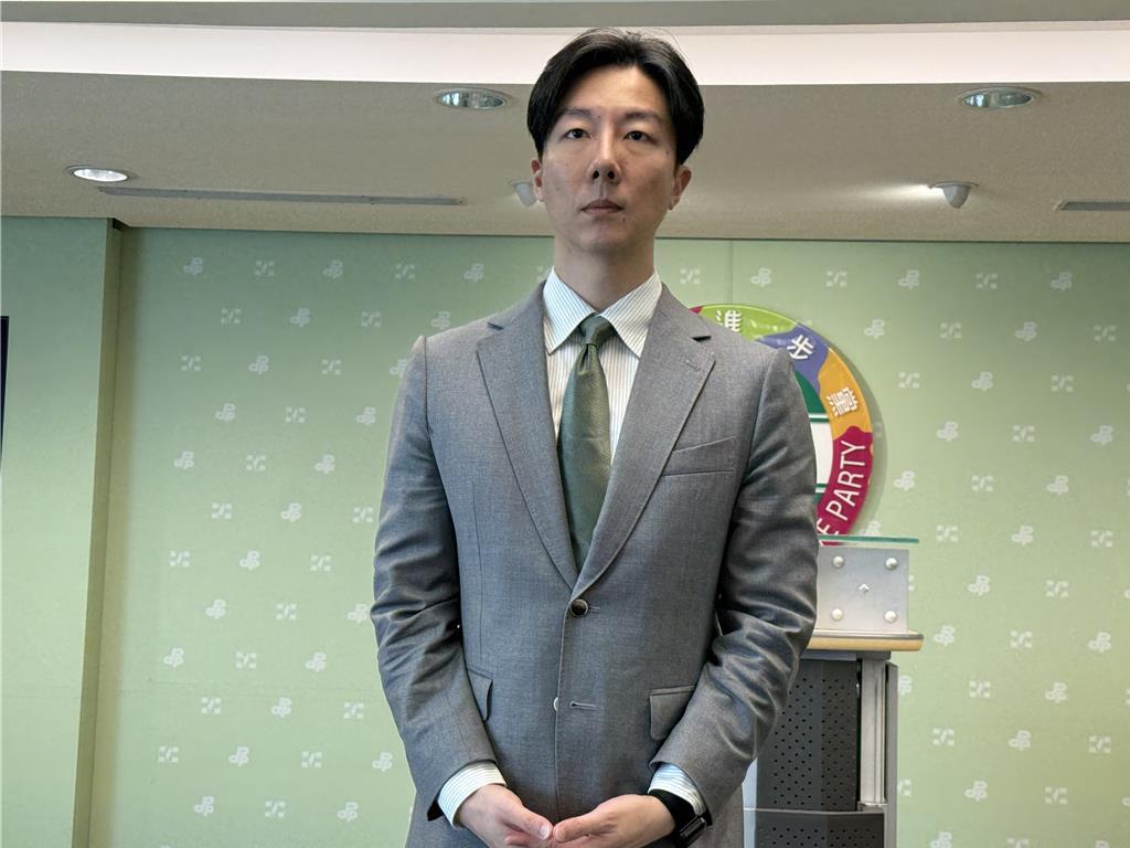 就在今天，台“民进党发言人”吴峥发表严正声明，7月22日，针对国民党再次出手
