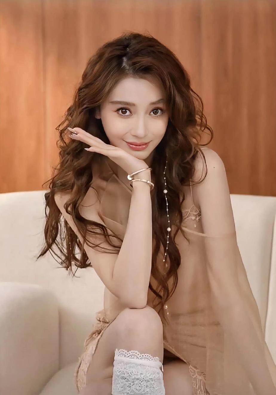 黄晓明是不是大冤种，如此倾国倾城的媳妇，一般人谁舍得离啊！
