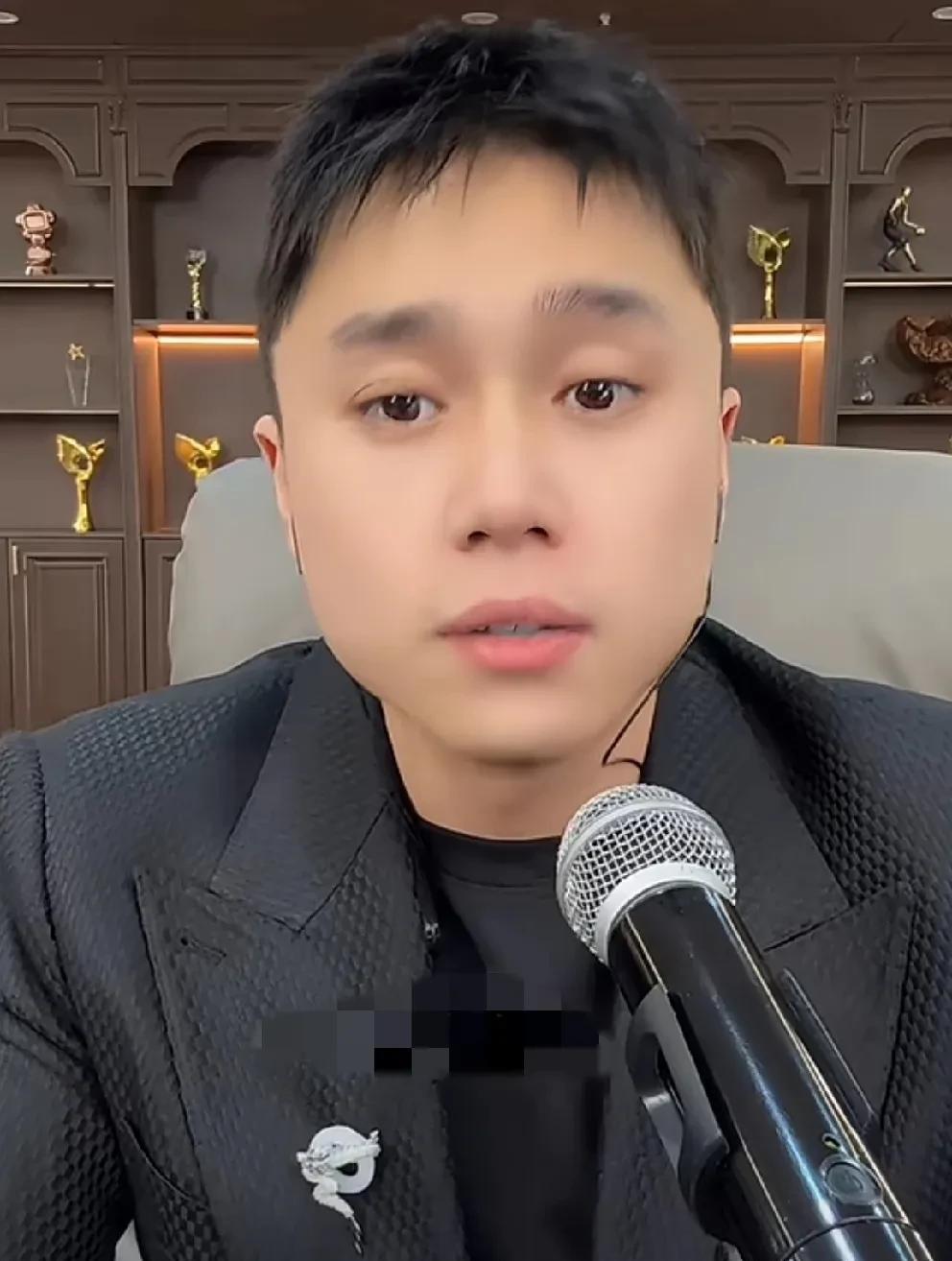 小胖表示刘二狗可以合作一起搞钱，但是不可能改818马甲！驴