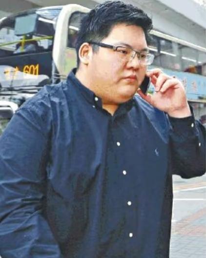 近日，向太在视频中谈及小儿子向佑时，直言“他是我的痛”，这番剖白瞬间引发全网热议