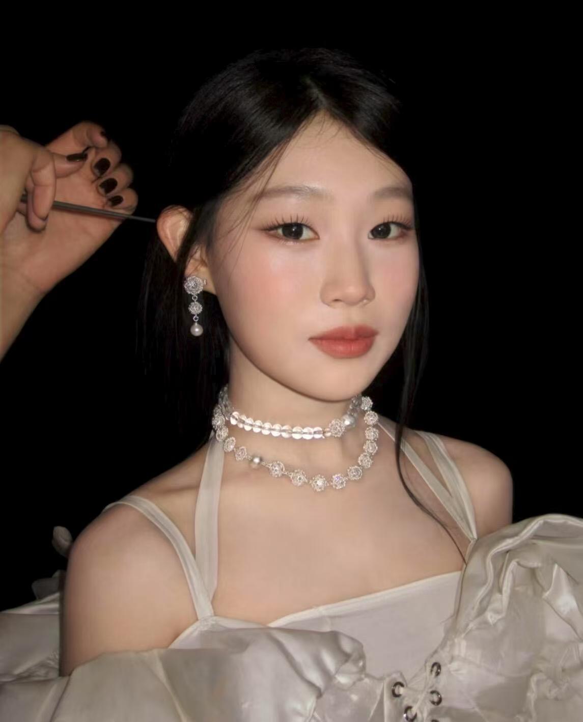 沈佳润原来内娱给我是这个定位日常的营业也能看得出来佳润是个很开朗的女孩子，为啥