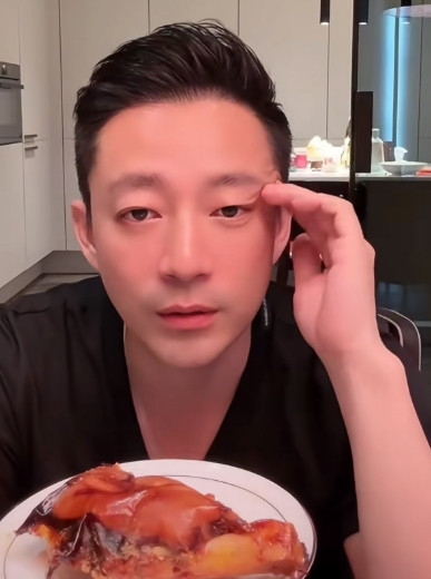 汪小菲哪里都很好，但他有个缺点可能永远也改不了了，那就是他太好说话了。之