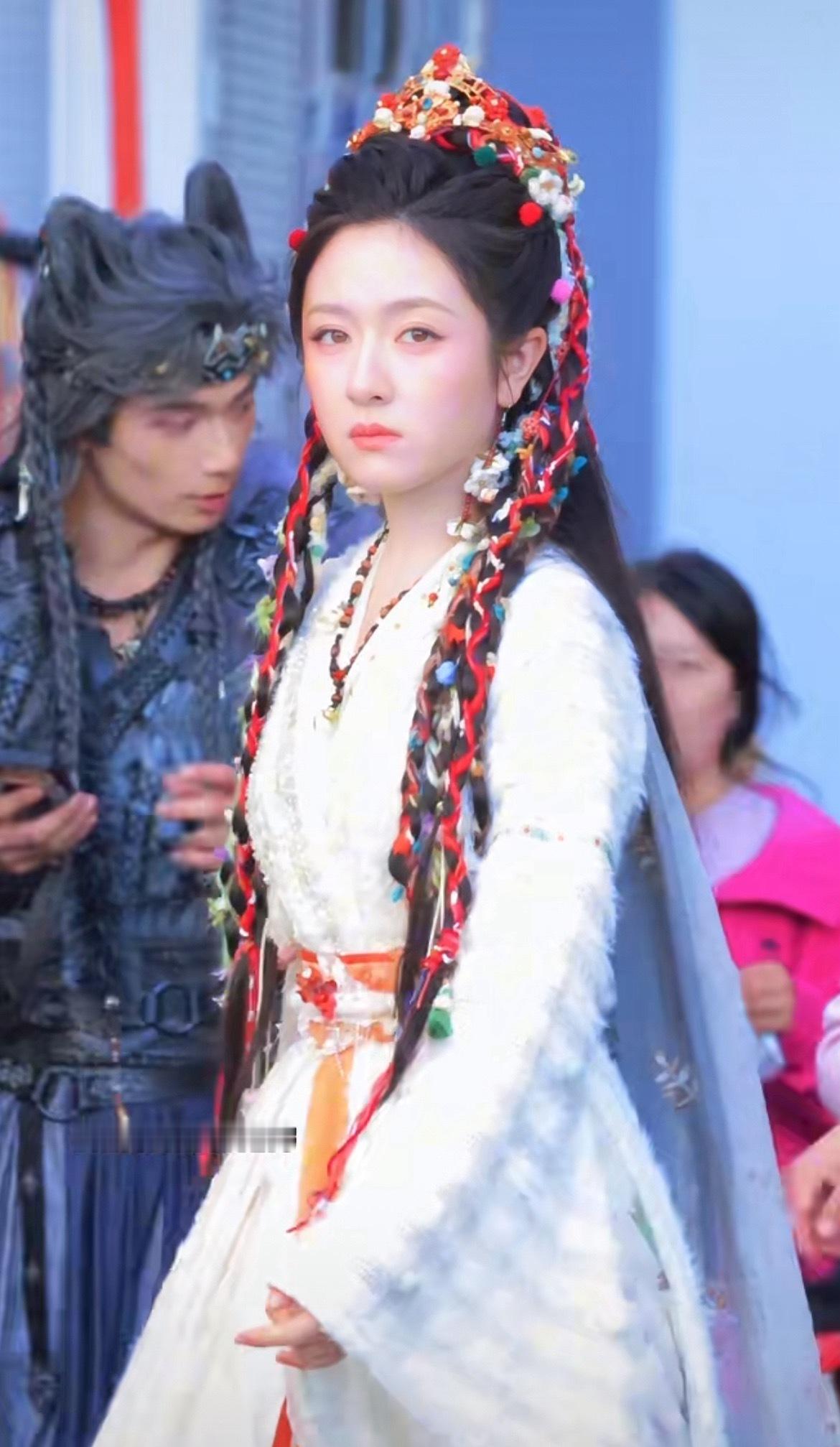李兰迪千夜奇谭异域风神女！一只毛茸茸的小雪团[爱心]李兰迪千云兮李兰迪