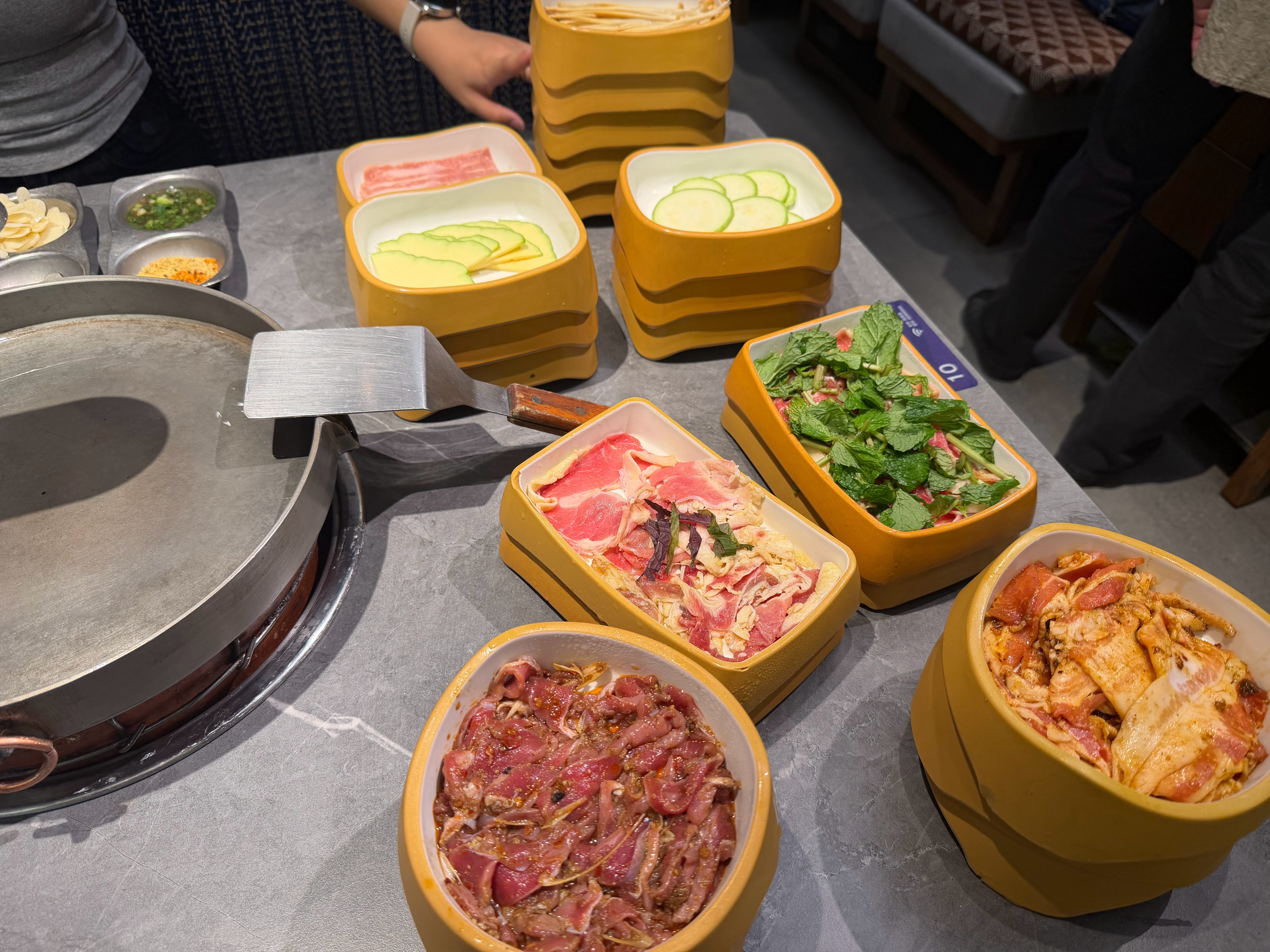 终于吃上午饭了​​​