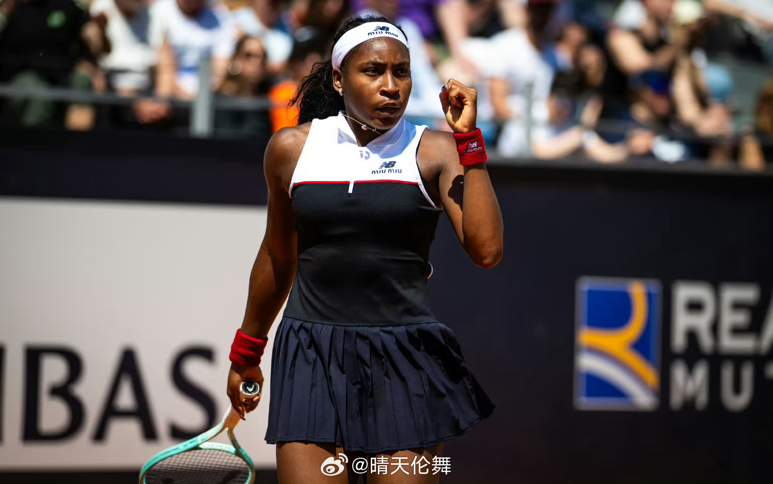 高芙晋级罗马站四强罗马WTA1000赛1/4决赛四号种子高芙🇺🇸以6-4/7