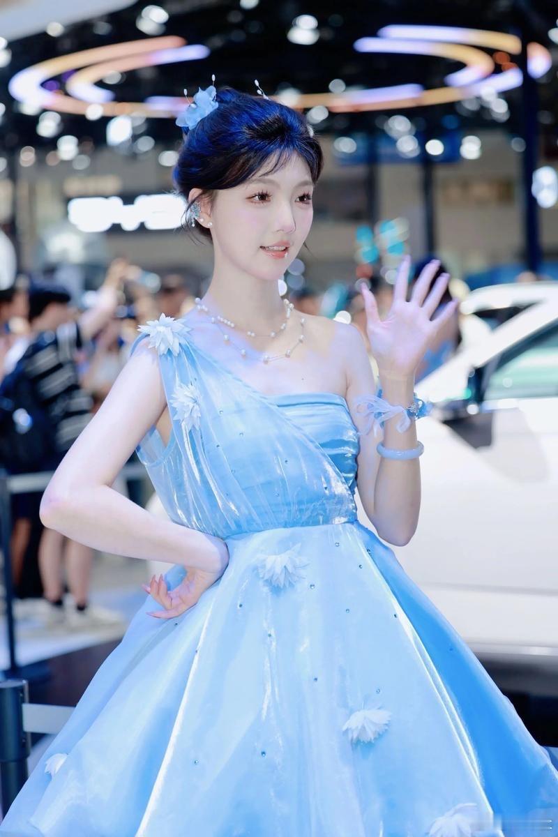 【一句话讲清楚2026年购车补贴政策】2026年，假如你想买一辆20万的新能源车