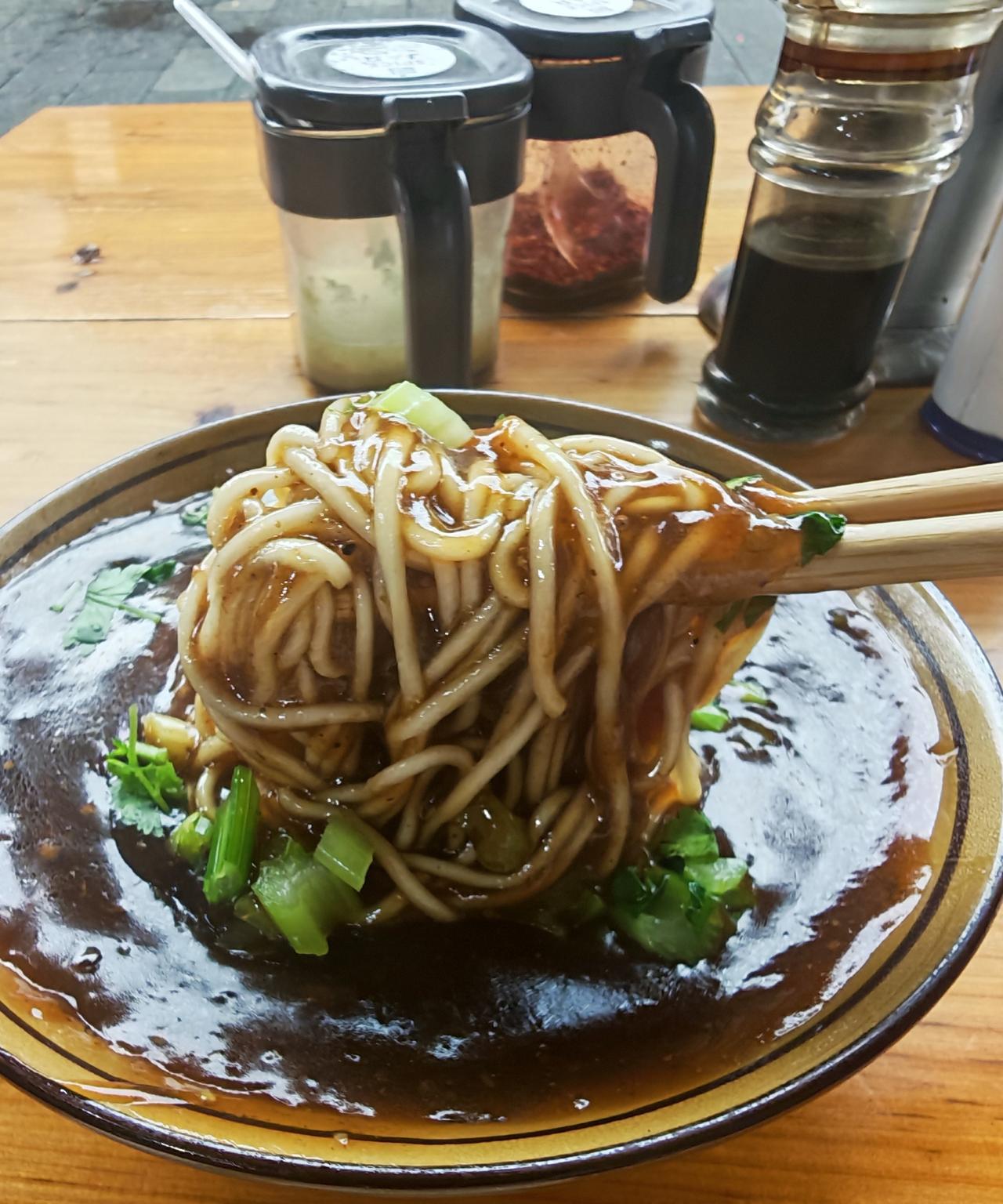 其实人生的容错率是很高的，很多事情没有你想象中的那么重要。你经历了那么多事情，