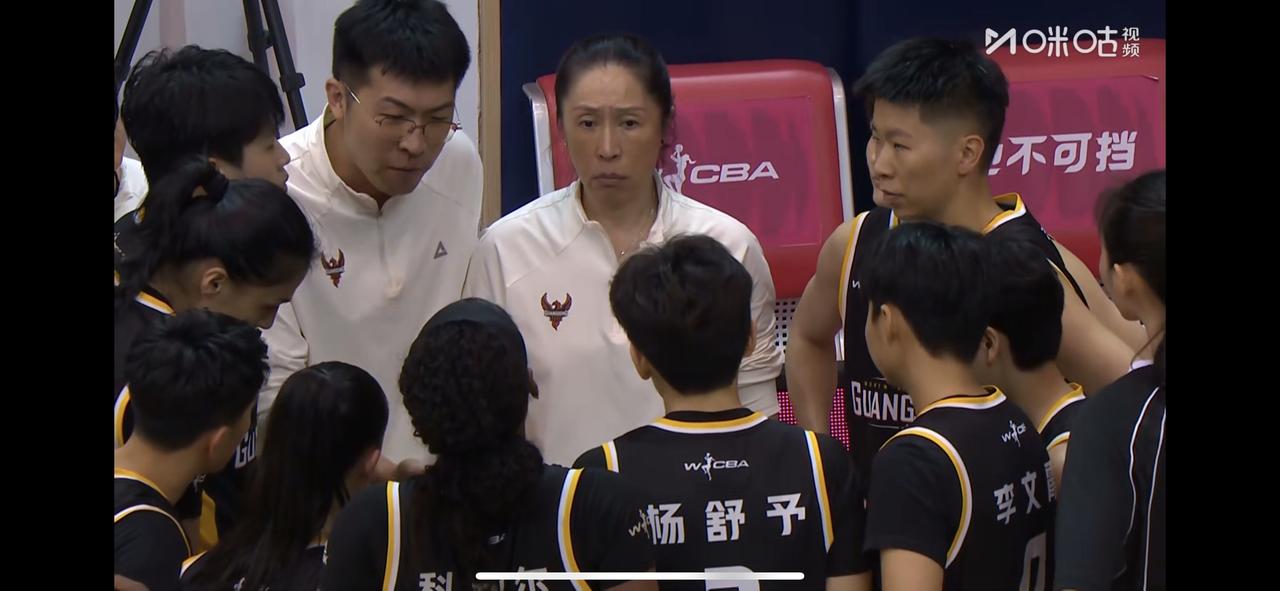 漂亮，江苏女篮绝杀东莞女篮，86:85哪怕东莞女篮请回郑薇指导，都只能主场败北