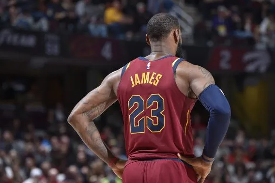 据ESPN报道，NBA记者Stein表示，随着勒布朗-詹姆斯未来去向持续受到关注