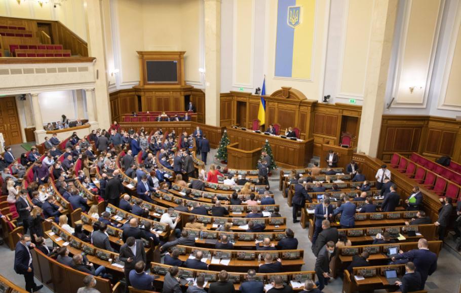 乌克兰议会第18次延长战时状态：330票赞成背后的权力游戏与国家困境