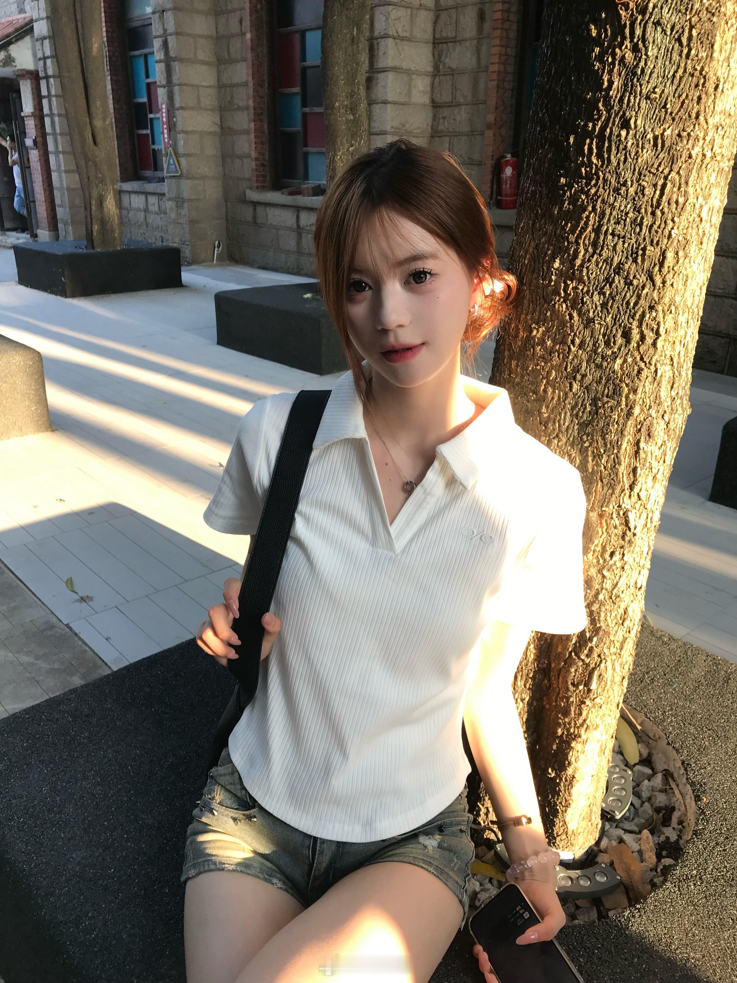阳光明媚​​​