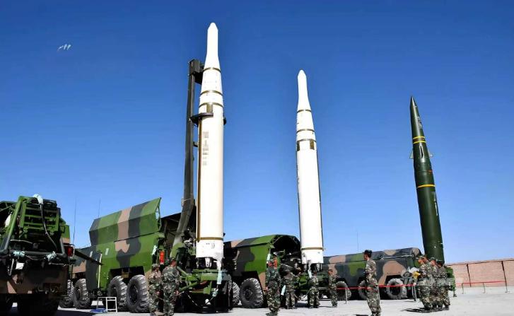 如果美日韩印越菲六国真的联手挑衅中国，别说赢了，光是这支“联合大军”一出现，整个