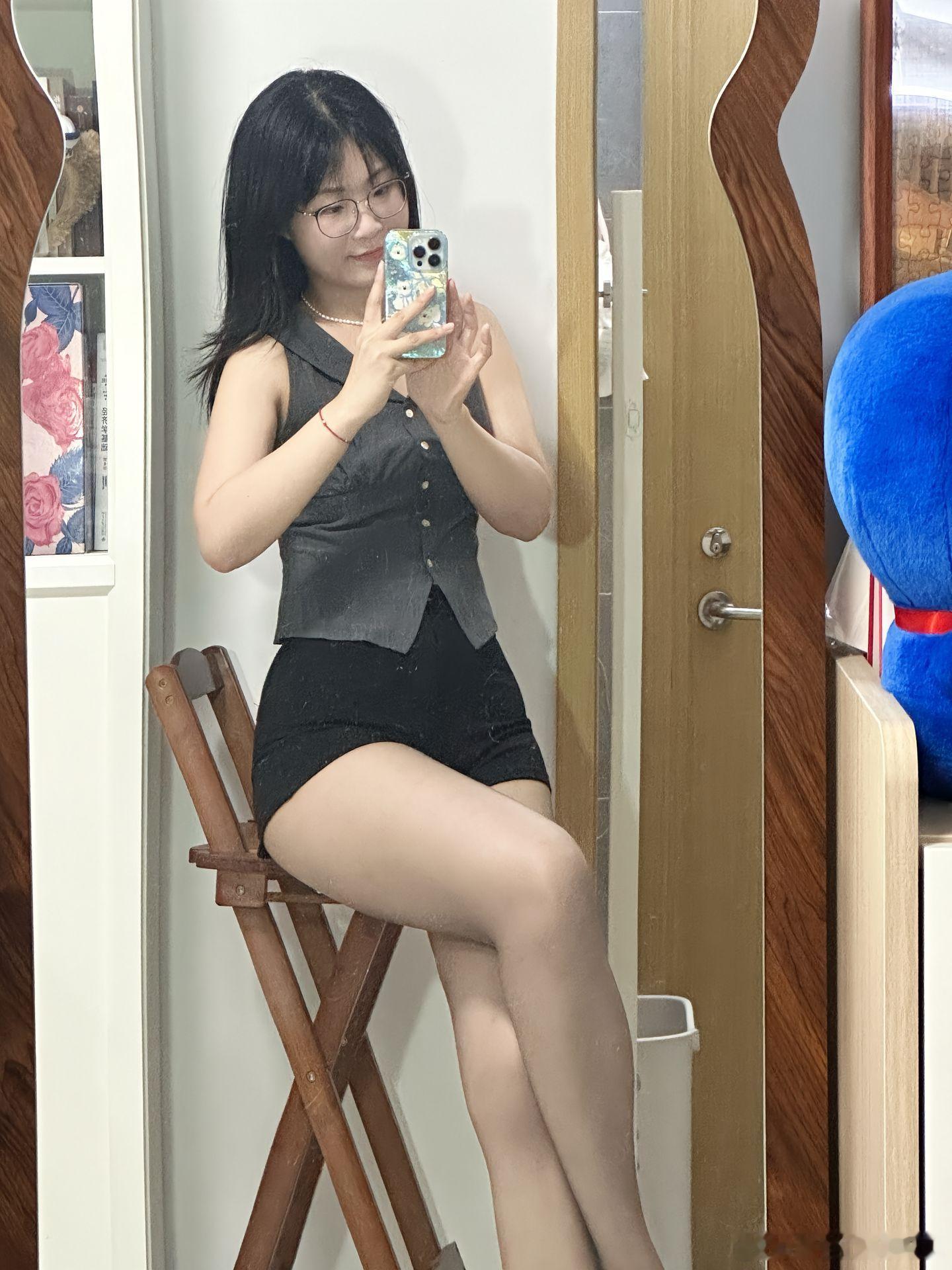 自拍自拍美女绘梦长廊