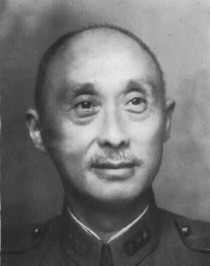 1939年，王缵绪率领川军赶赴湖北大洪山抗战，面对装备碾压的日军，他带着部队就地