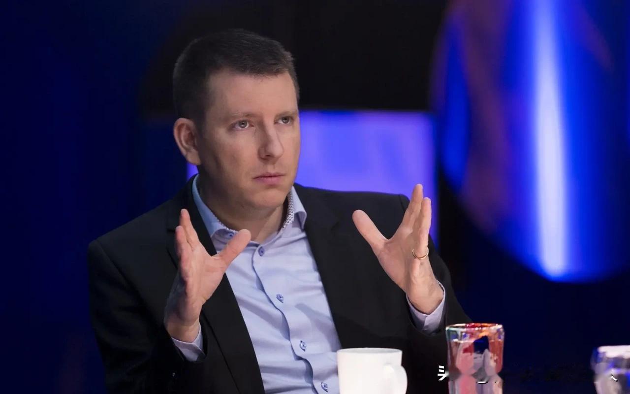 爱沙尼亚外长查赫克纳刚到北京，最“五味杂陈”的，恐怕就是立陶宛总统瑙塞达。他自己