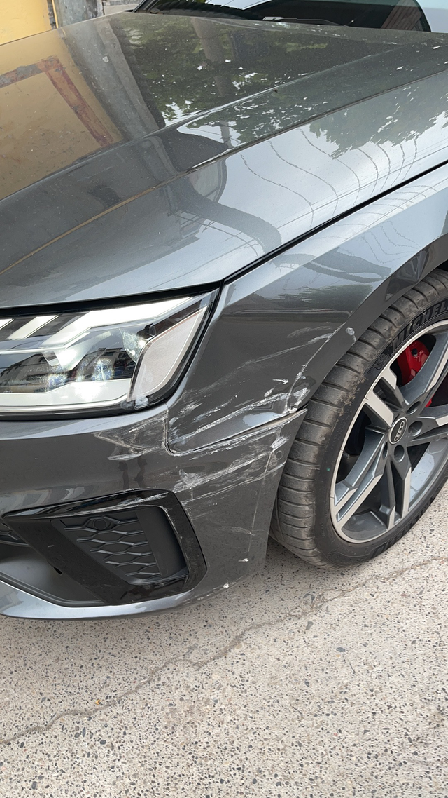 新车17天遇一血大灯坏了吗自己的爱车停在那里好好的，我没在车里，结果被一个白色