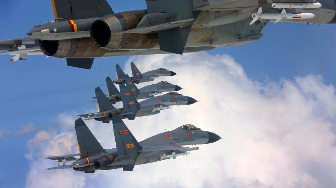 韩国这次彻底站起来了！中美战机黄海对峙，韩国要求美国做出解释，美国懵了：韩国你怎