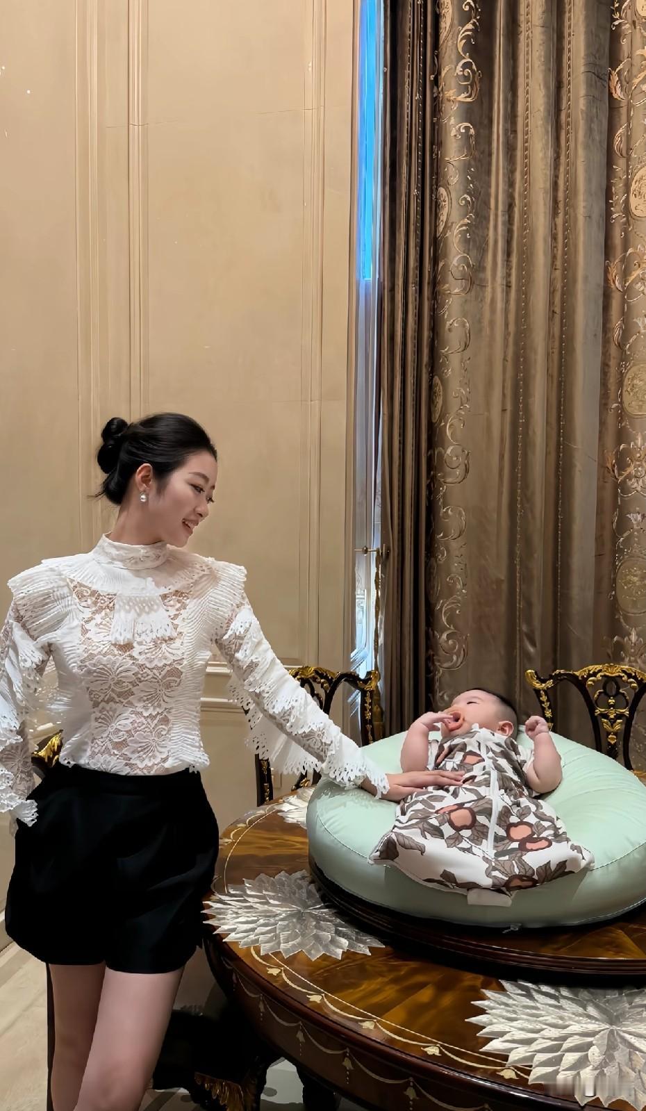 这种家庭生几个儿子都没问题，当然女儿也会像公主一样