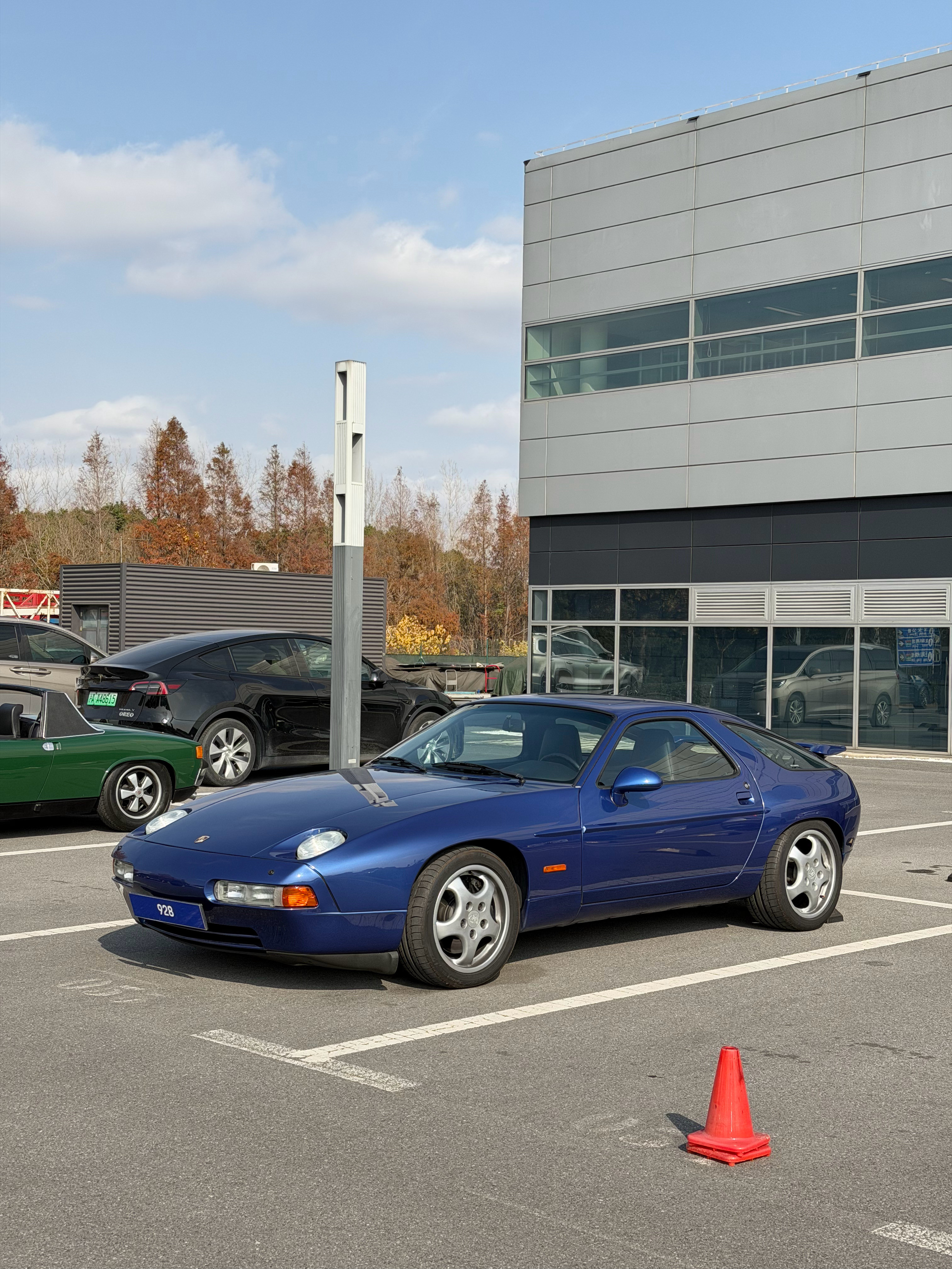 928GTS，真的非常豪华，曾被低估，如今也迎来了行情的飞涨。