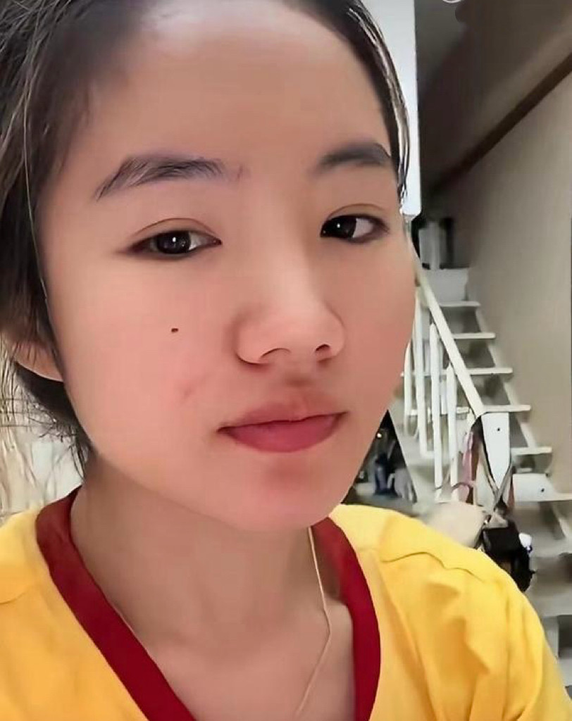 李勒优更新视频，曝光自己已经搬出去独居，租住一间loft，靠打工承担房租。回看昔日崔晋一家看房vlo