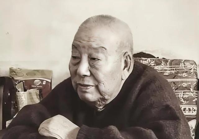 1951年，已经饿了3天的唐满洋，趁着夜色率部爬上了美军580.7高地，谁知上面