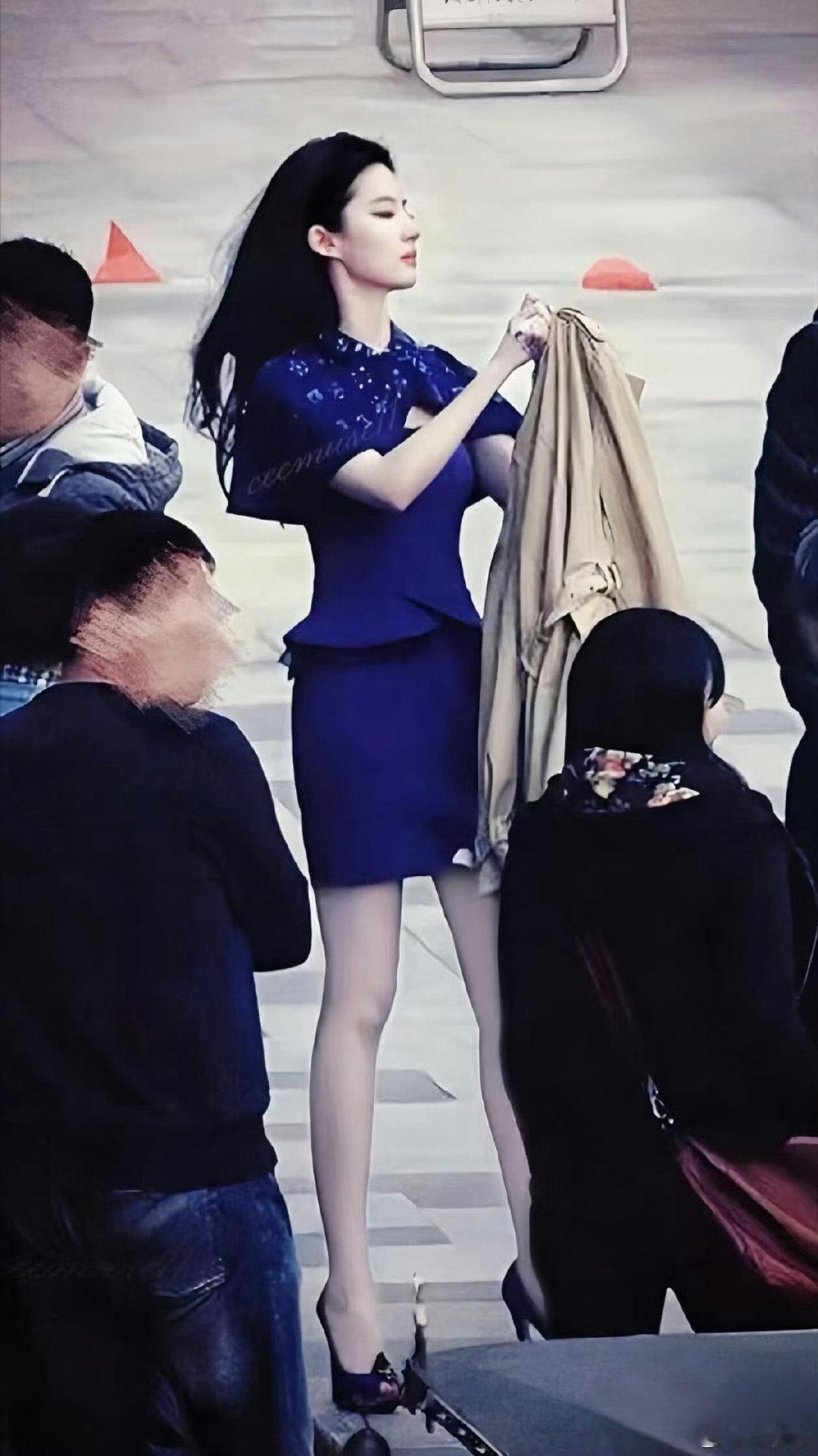 咖位不同是碰瓷#刘亦菲##刘亦菲##刘亦菲天仙攻##水巴##迪丽热巴#​