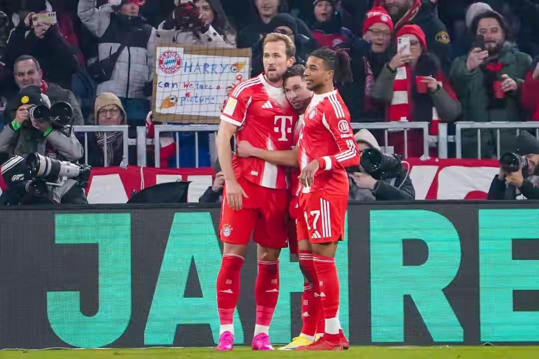 拜仁从2009年一直找米兰，到现在快二十年了，一次都没遇见，米兰也真厉害，为了躲