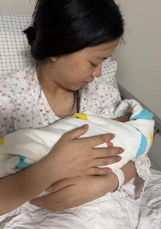 妇产科医生一段揪心而真实的话：剖腹产的女人，从来不是简单挨一刀。凡是开刀剖腹产