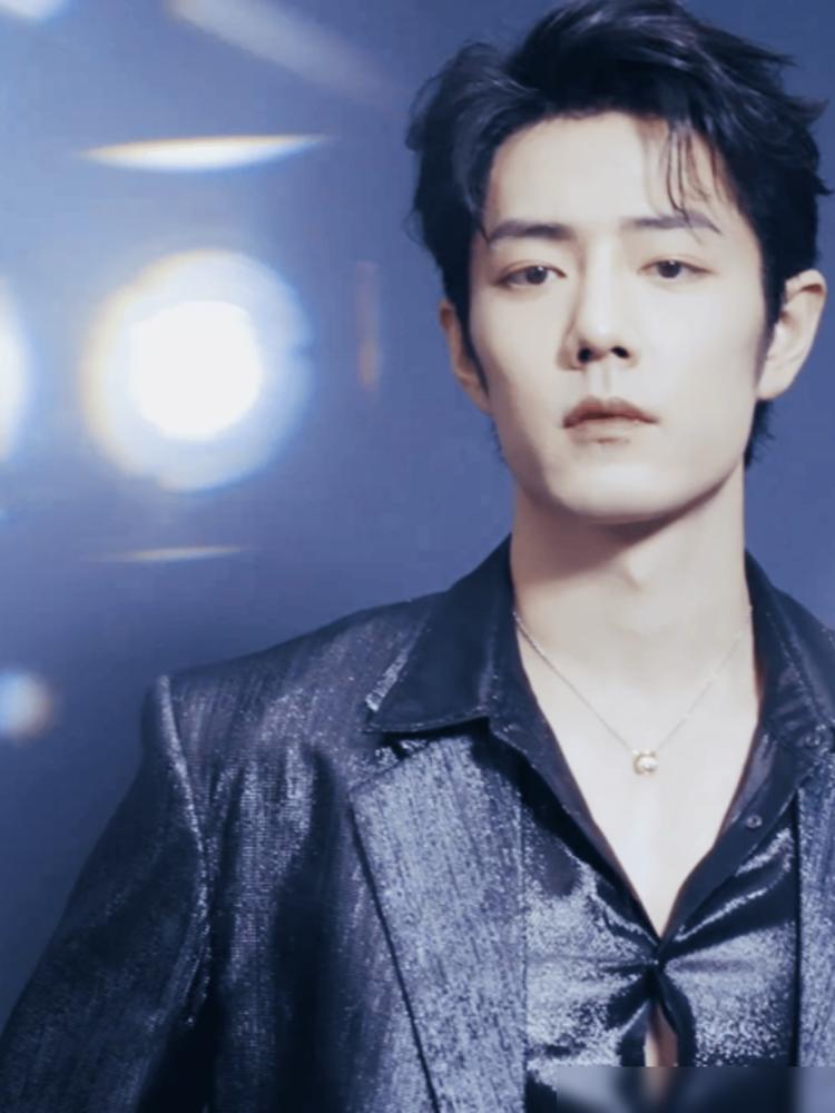 内娱怪事，肖战家被“偷”得只剩裤衩，粉丝提刀一看，发现对手根本不存在。你以