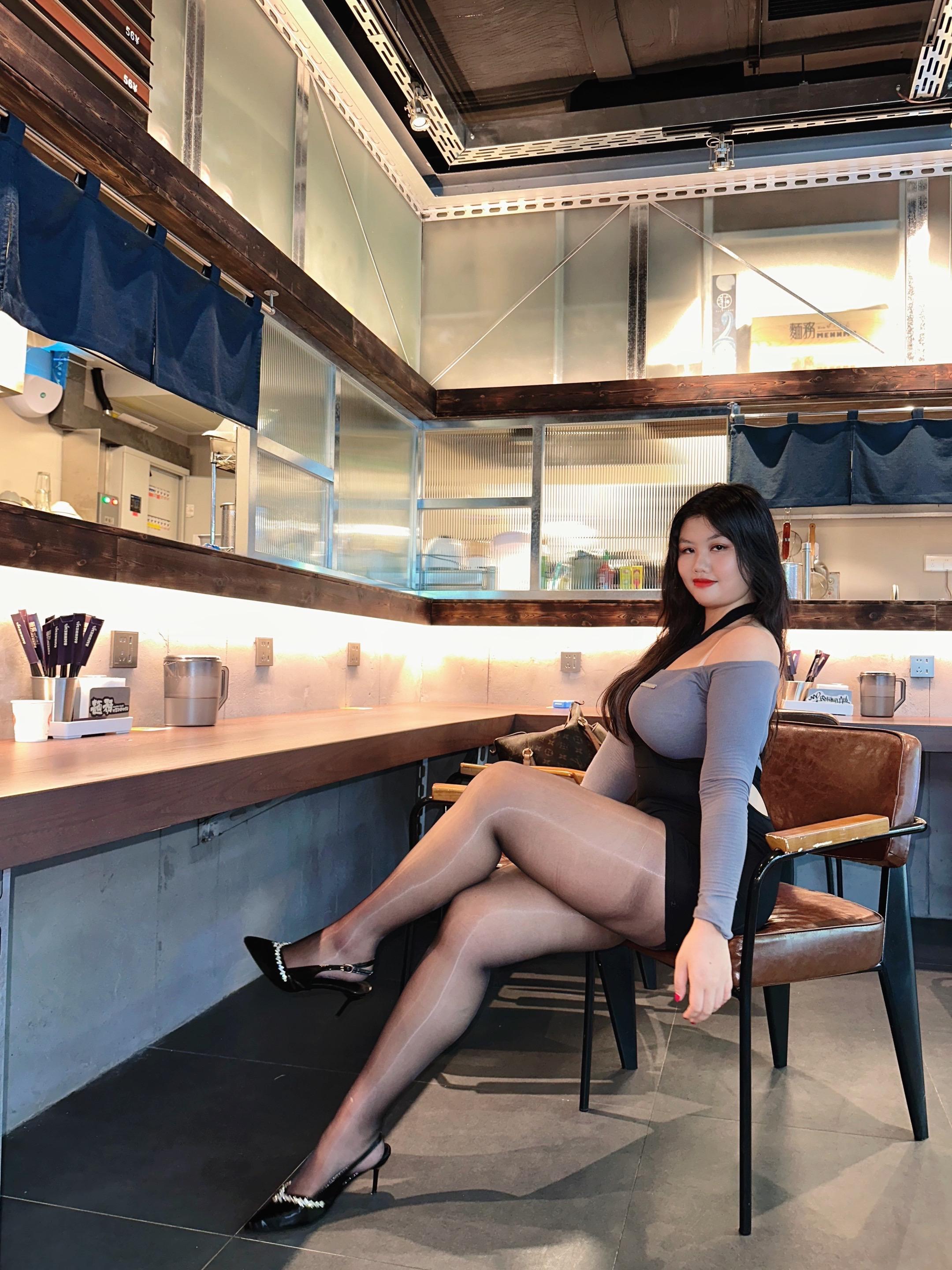 御姐 辣妹穿搭