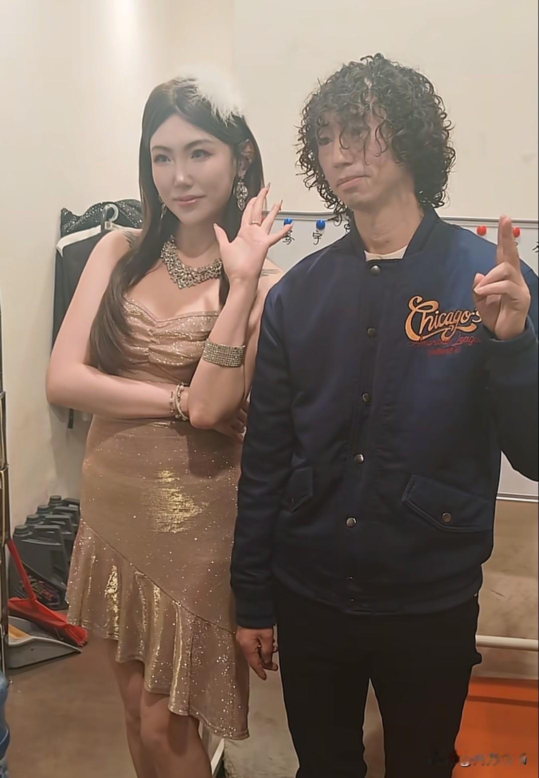 老天爷赏饭吃，瓦匠儿子、国际巨星庞麦郎确实是适合做网红歌手，他在三四线小城市非常