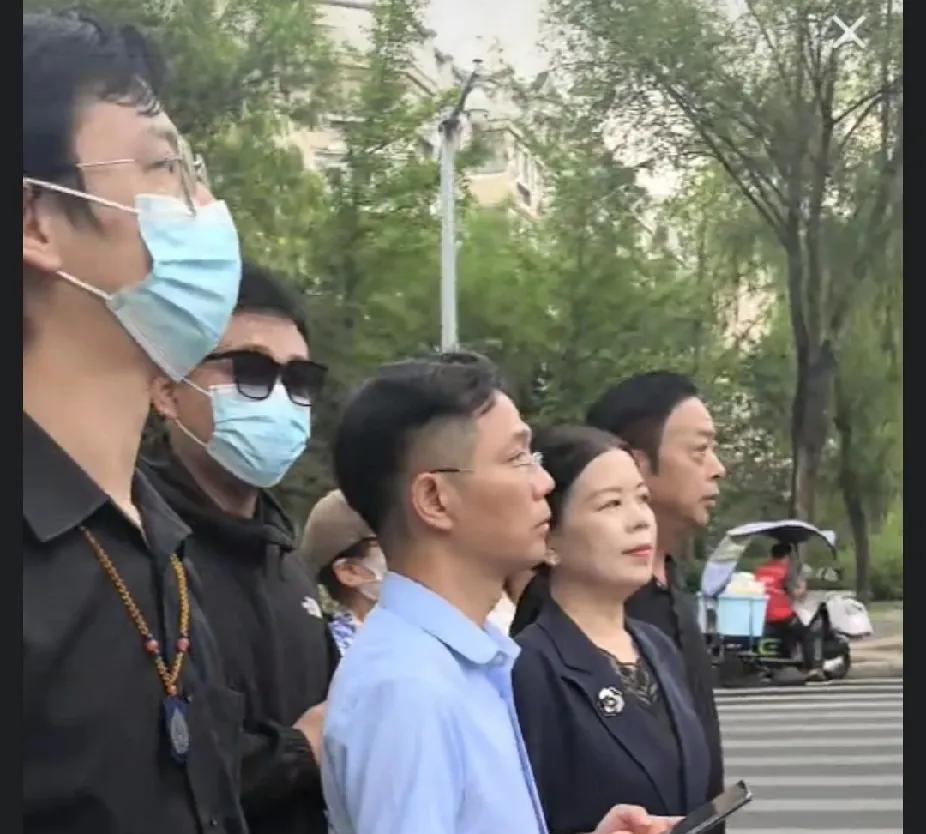 新动态：三拒开完会后，又迎来了52的会议，也即将招开，这几天的节奏有点大刚刚刷