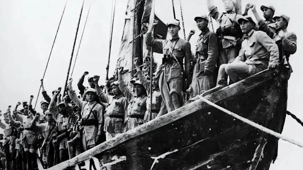 [点赞]1950年，海南战前百名战士漂泊至越南，韩先楚下令开除军籍，徐国夫多年