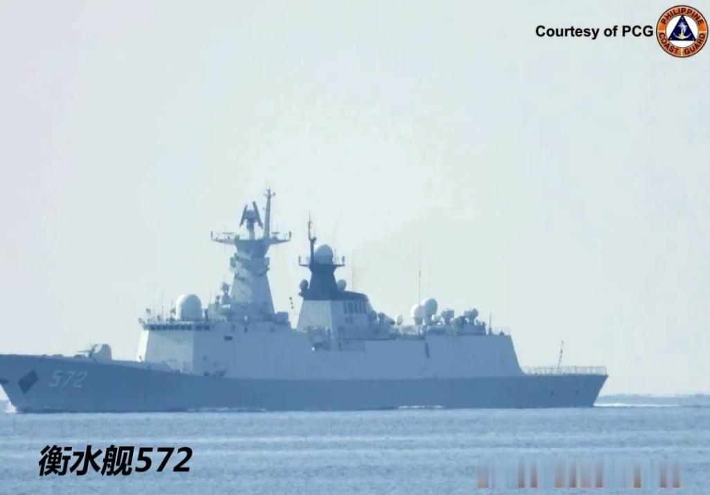 马尼拉一睁眼，发现家门口多了三艘中国军舰。 2026年9月27日，南海海域迎
