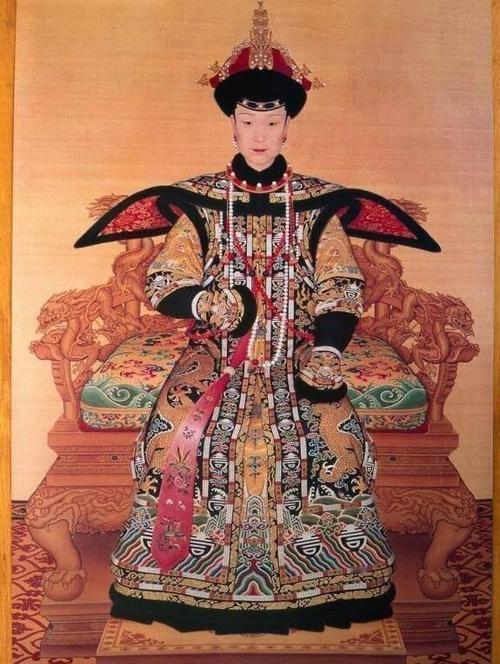 慈禧为啥一定要在死之前也毒死光绪？很简单，慈禧此举也是曲线救国，这是慈禧死前做的
