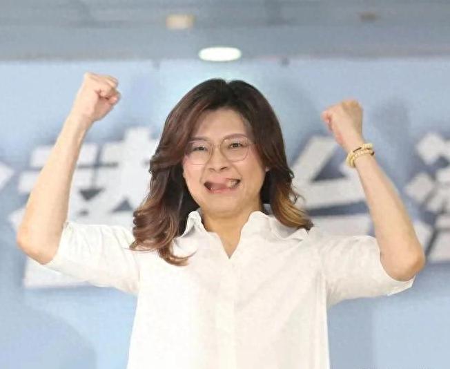 倒数9天，郑丽文振臂一呼，郝龙斌弄巧成拙，张亚中向卢提一要求台湾地区选举进入
