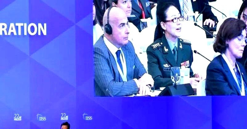 香会交锋：中国代表的犀利提问---