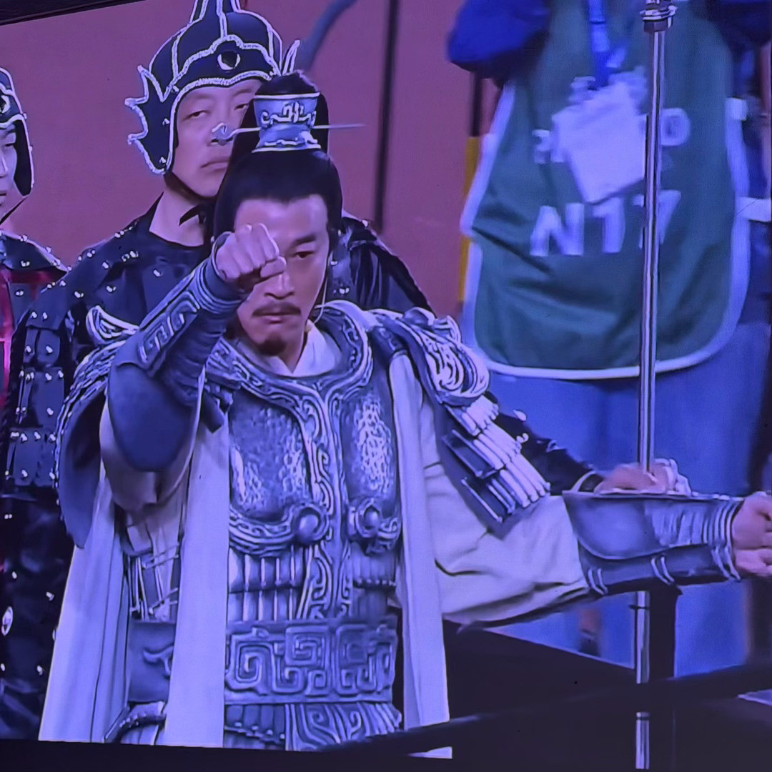 何润东气质还是跟当年一模一样，状态拉满