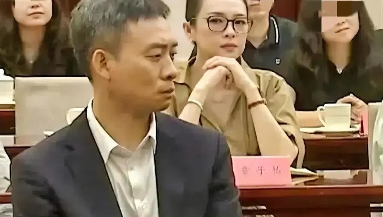 章子怡的眼神太可怕了！张译的后背应该发凉了吧，这个眼神谁懂啊？是不是有种