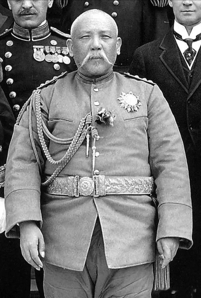 阮忠枢（1867—1917），字斗瞻，安徽合肥人，清末举人，袁世凯最核心的心腹幕