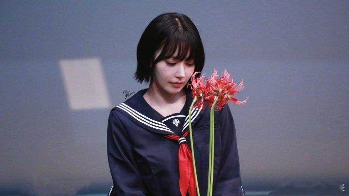 宫胁咲良蕾塞cos小樱花宫胁咲良cos《寂静岭f》深水雏子、《电锯人》蕾塞​​