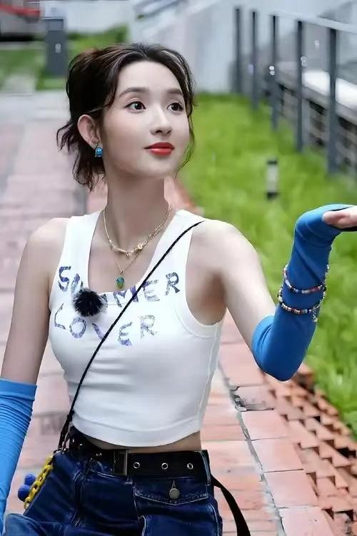 影视寒冬来袭！演员王玉雯直播吐真言：