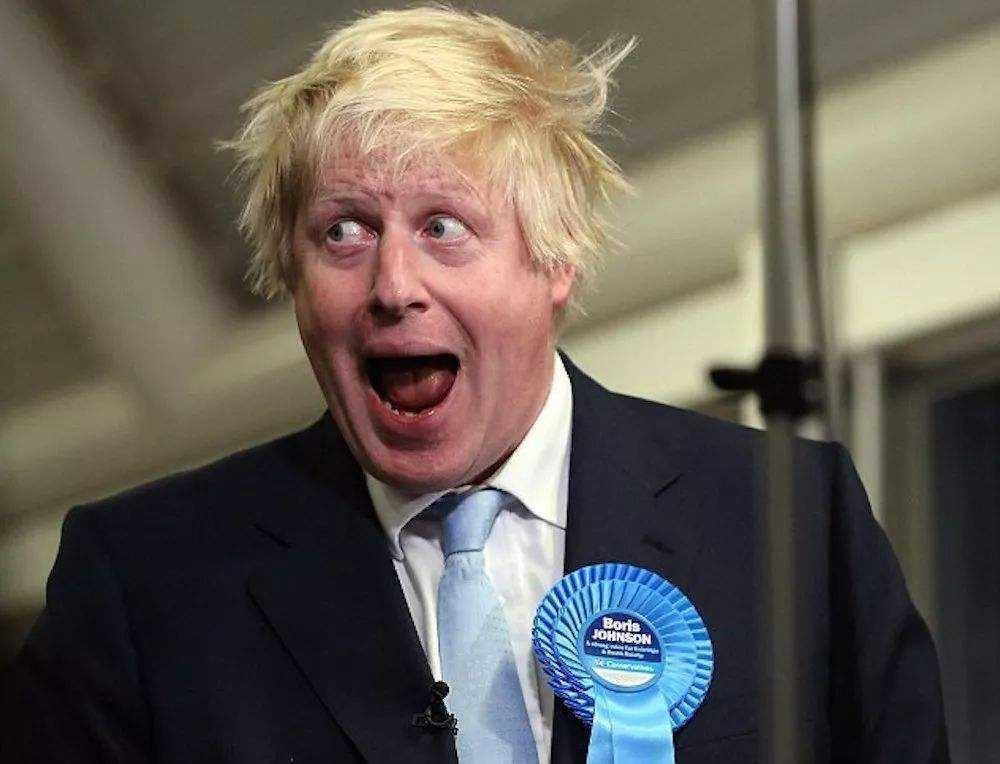 英国新任首相，“北方之王”安迪-伯纳姆，终于走进了唐宁街10号。作为英国近十年来