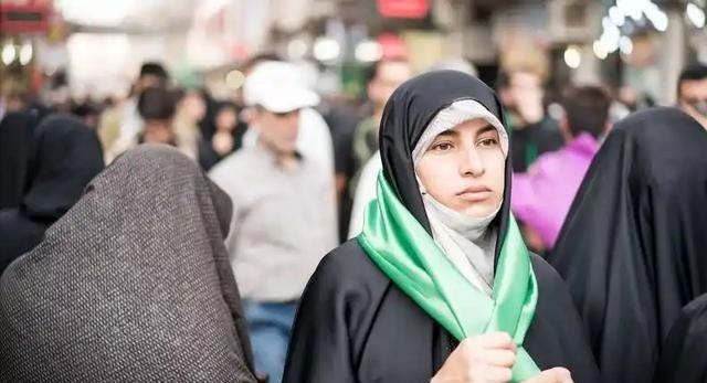 伊斯兰国家现在几乎没有一个发达国家；大部分国家处于战乱、贫穷、技术落后状态；除非