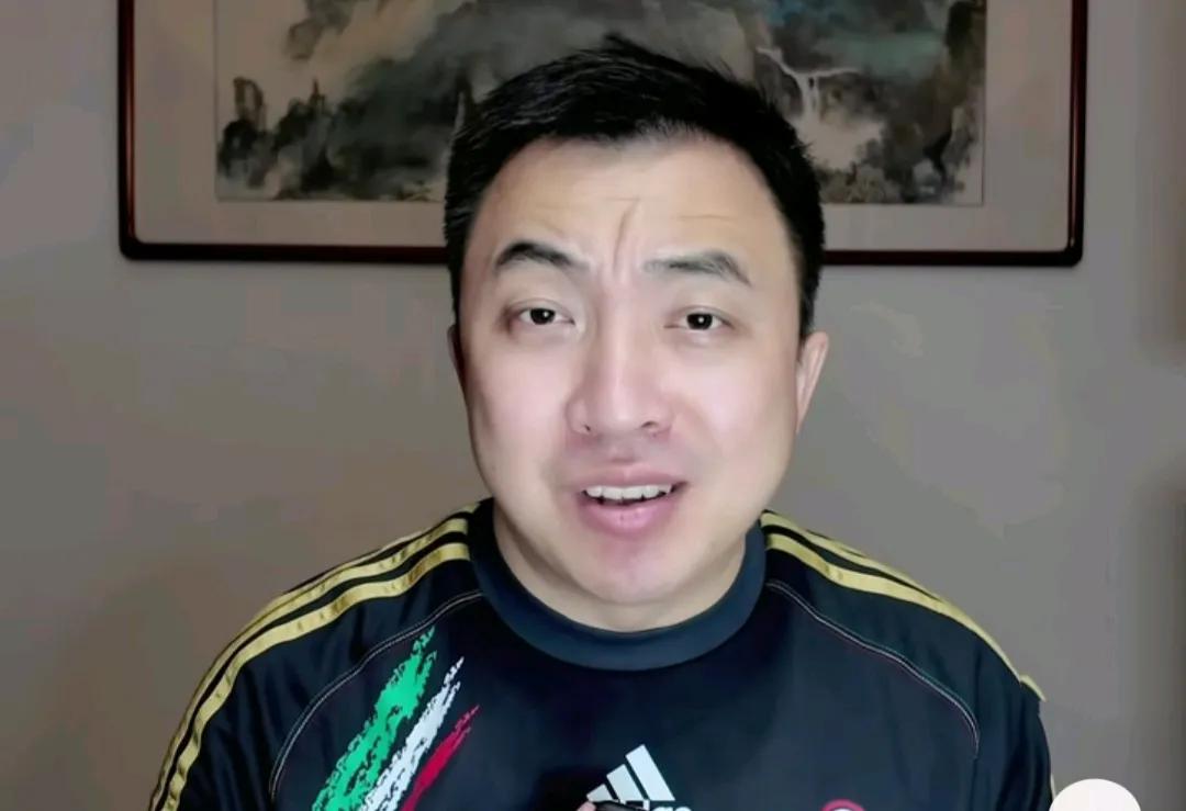 媒体人袁甲表示，相比于那些网红天才球员，布尼亚明才是真正有实力的球员。在直播中