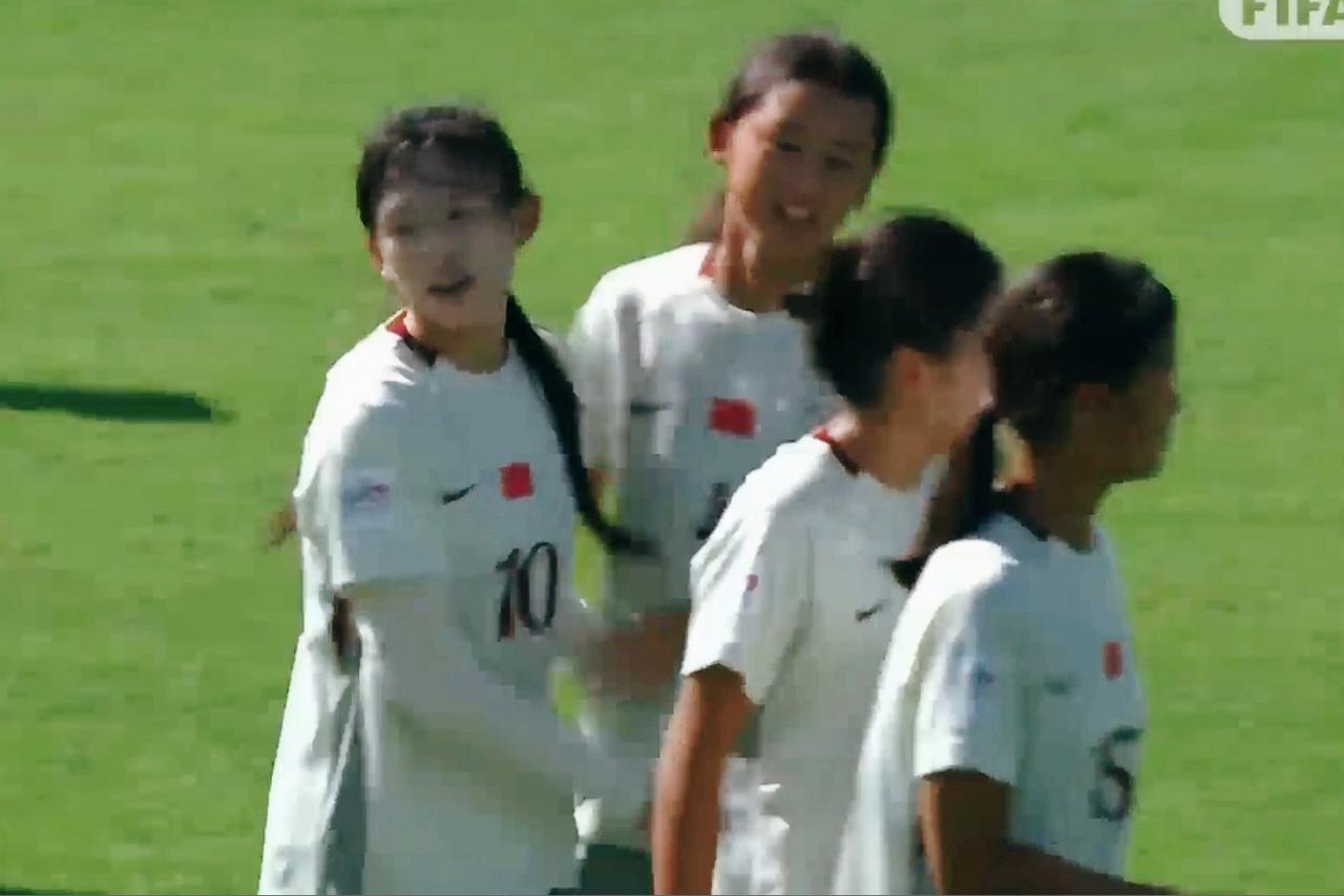 中国女足4：0完胜厄瓜多尔，晋级U17世界杯16强，4粒进球个个精彩。开场刚